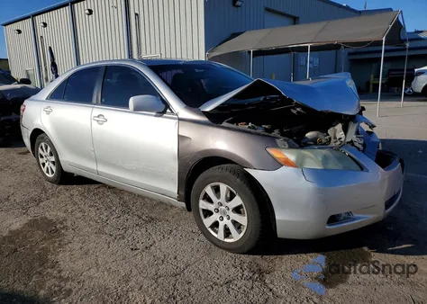 2008 Toyota Camry Ce z USA, uszkodzony, nr VIN 4T4BE46KX8R045883